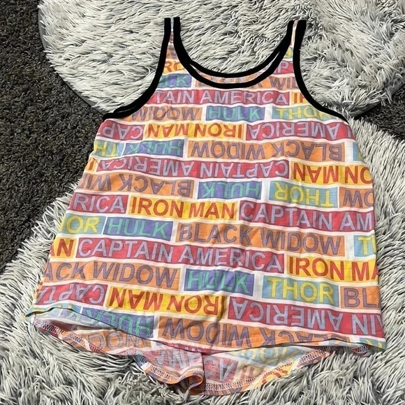 Marvel Tank Top Size Medium - Picture 1 of 8